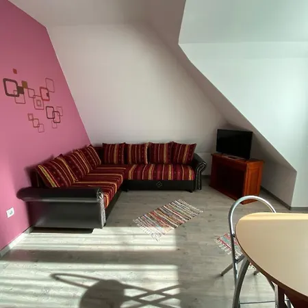Platan Apartmanhaz Balatongyörök