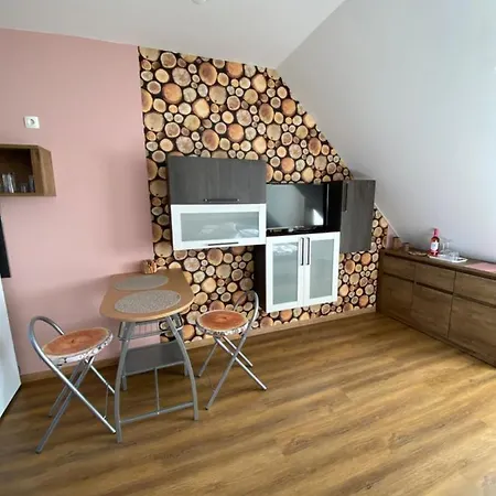 Platan Apartmanhaz 4*