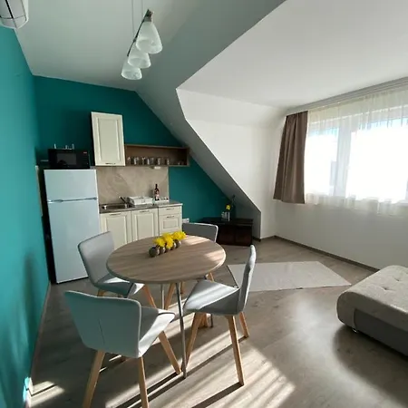 Platan Apartmanhaz