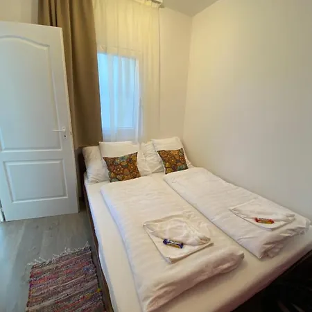 Platan Apartmanhaz Balatongyörök