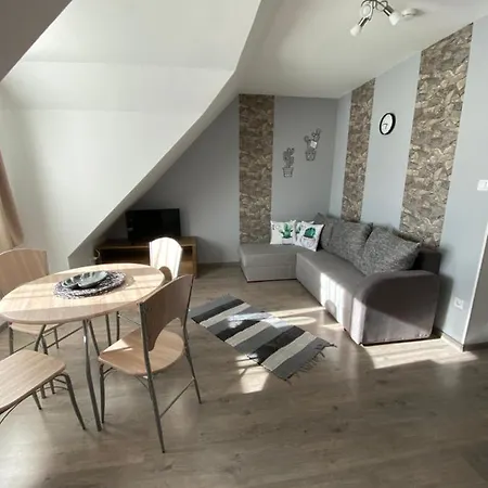 Platan Apartmanhaz Balatongyorok