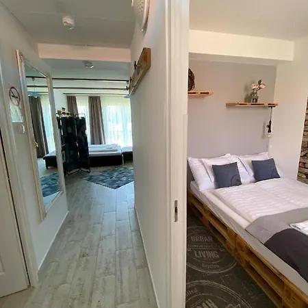 Platan Apartmanhaz 4*