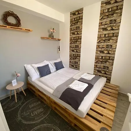 Platan Apartmanhaz