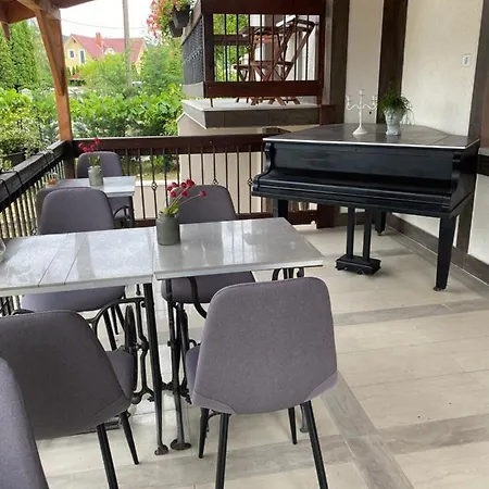 Aparthotel Platan Apartmanhaz Balatongyorok