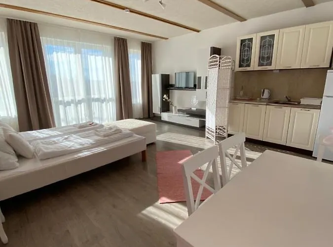 Platan Apartmanhaz 4*