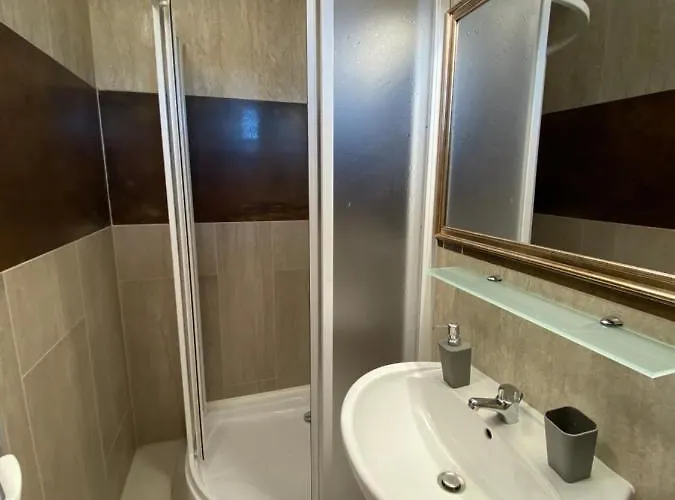 Platan Apartmanhaz 4* Balatongyörök