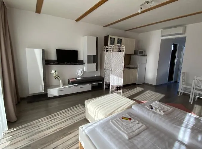 Aparthotel Platan Apartmanhaz