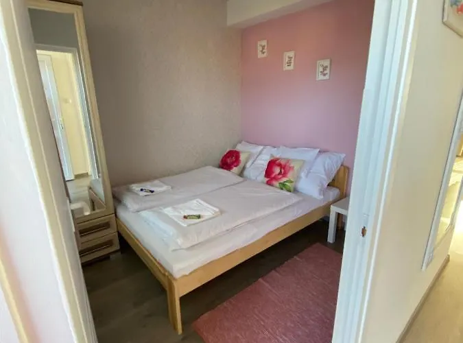 מלון דירות Platan Apartmanhaz Balatongyörök