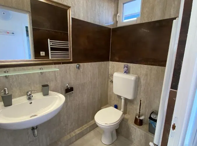 Aparthotel Platan Apartmanhaz Balatongyörök