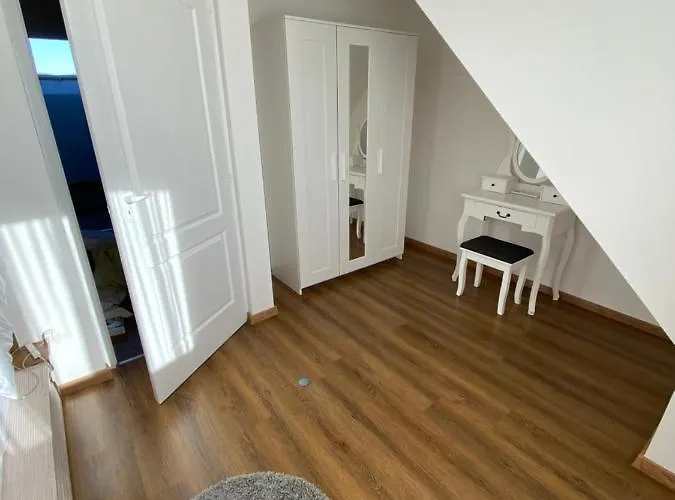 Platan Apartmanhaz מלון דירות 4*