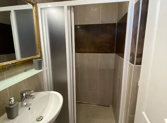 Platan Apartmanhaz 4*