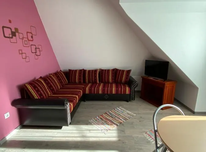 Platan Apartmanhaz Balatongyörök