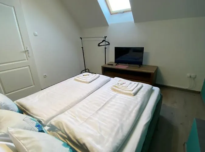 Platan Apartmanhaz 4*