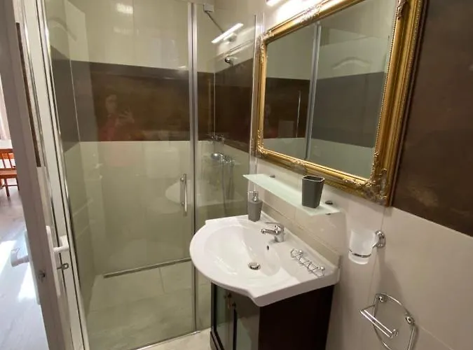 Platan Apartmanhaz 4*