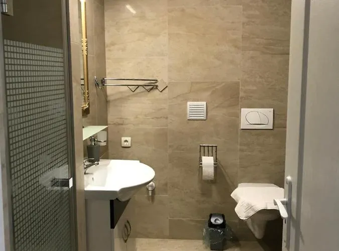 Platan Apartmanhaz 4*