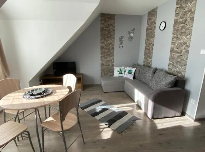 Platan Apartmanhaz Balatongyörök