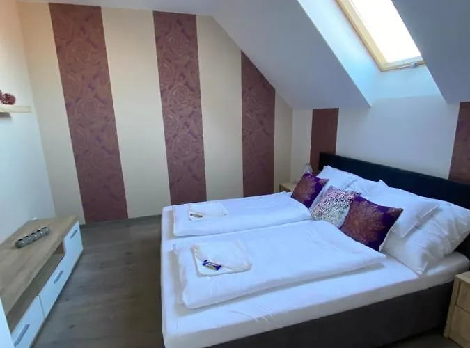 Aparthotel Platan Apartmanhaz Balatongyörök