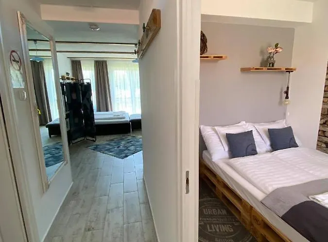 Platan Apartmanhaz 4*