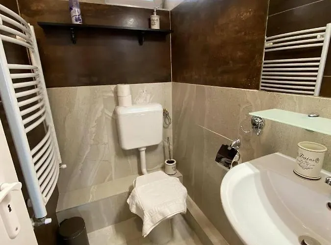 Platan Apartmanhaz 4* Balatongyörök